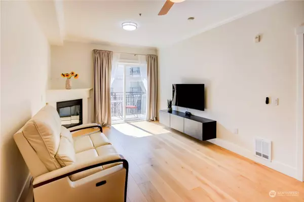 1015 Railroad AVE #507, Bellingham, WA 98225