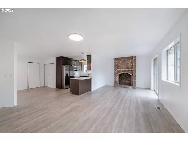 8705 NE 109TH CT, Vancouver, WA 98662