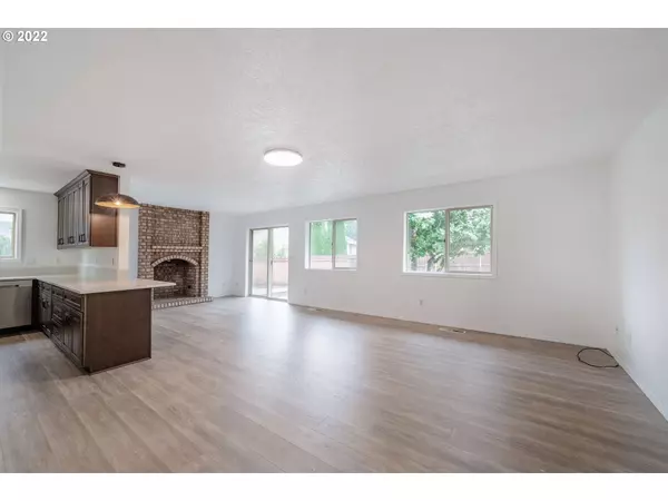 8705 NE 109TH CT, Vancouver, WA 98662