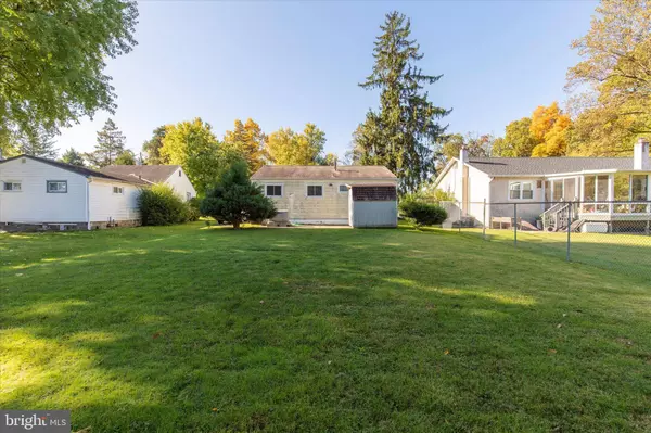 2567 PIERCE AVE, Willow Grove, PA 19090