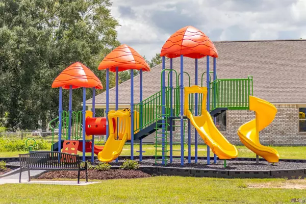 7823 COLLIN TRAILS, Denham Springs, LA 70726