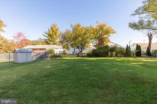 2567 PIERCE AVE, Willow Grove, PA 19090