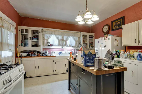 2610 Campbell St, Chattanooga, TN 37406