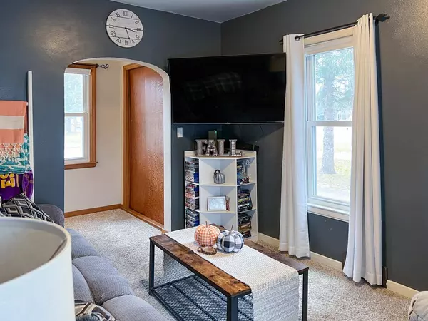 312 6th ST SW, Red Lake Falls, MN 56750