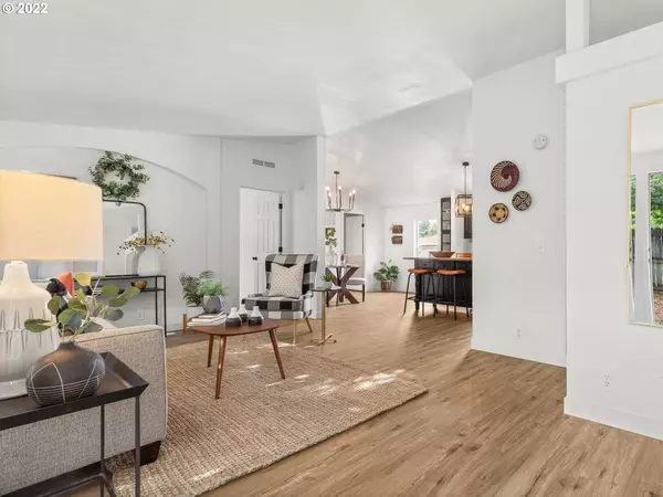 6336 SE 142ND AVE, Portland, OR 97236