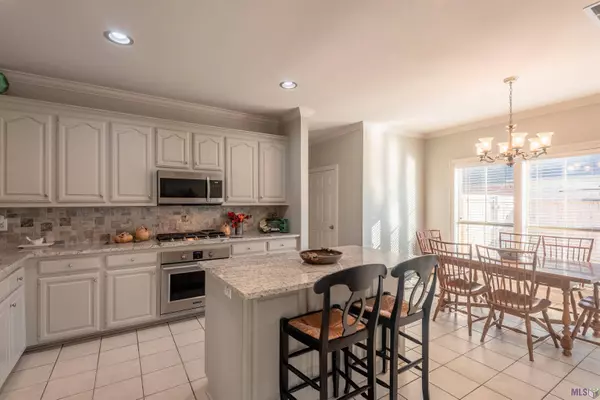 12433 OLD MILL DR, Geismar, LA 70734