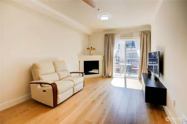 1015 Railroad AVE #507, Bellingham, WA 98225