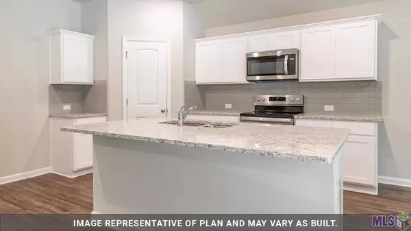 7823 COLLIN TRAILS, Denham Springs, LA 70726