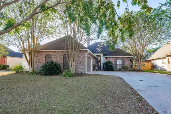 12433 OLD MILL DR, Geismar, LA 70734