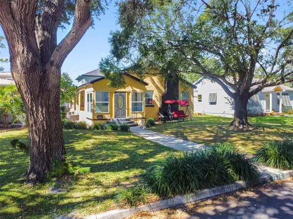 1636 15TH ST N, St Petersburg, FL 33704