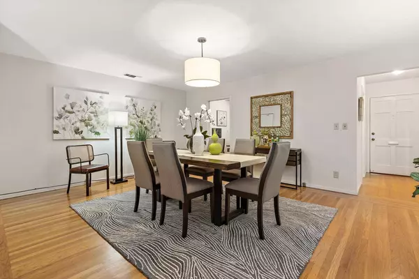 5668 Bradd WAY, Sacramento, CA 95822