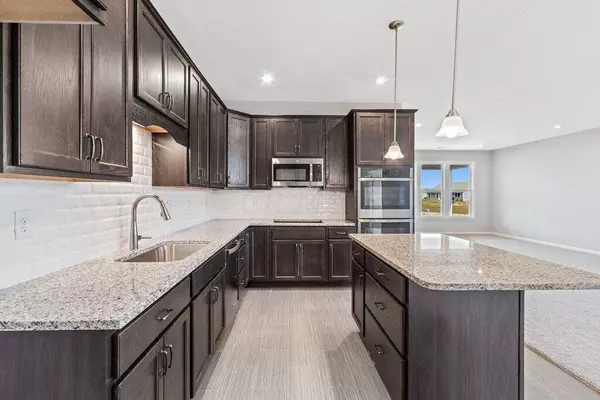 5988 Windcliff Drive, Grove City, OH 43123