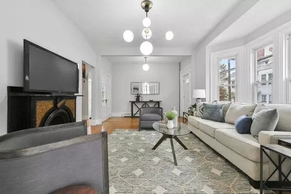 107 Chestnut Ave, Boston, MA 02130