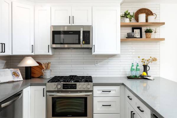 411 88th ST, Daly City, CA 94015