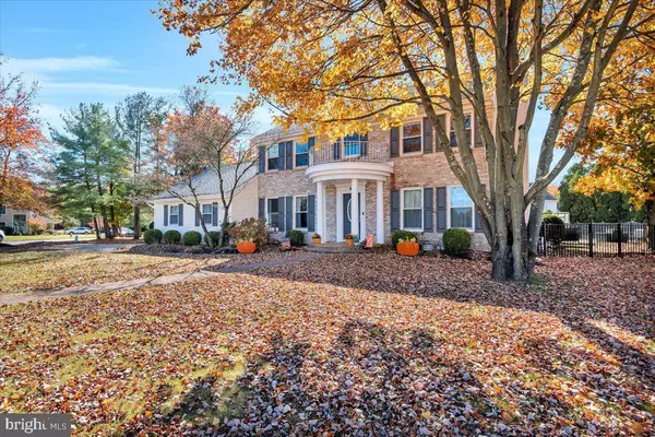 15 ALLUVIUM LAKES DR, Voorhees, NJ 08043