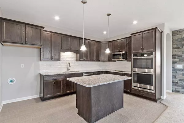 5988 Windcliff Drive, Grove City, OH 43123