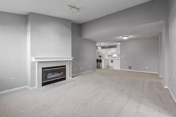 2835 87th ST E #25, Inver Grove Heights, MN 55076