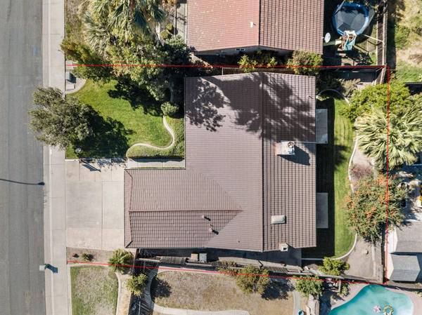 1213 GoldenOak WAY, Stockton, CA 95209