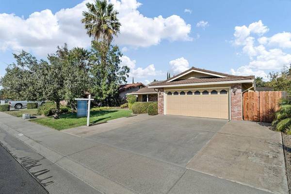 1213 GoldenOak WAY, Stockton, CA 95209