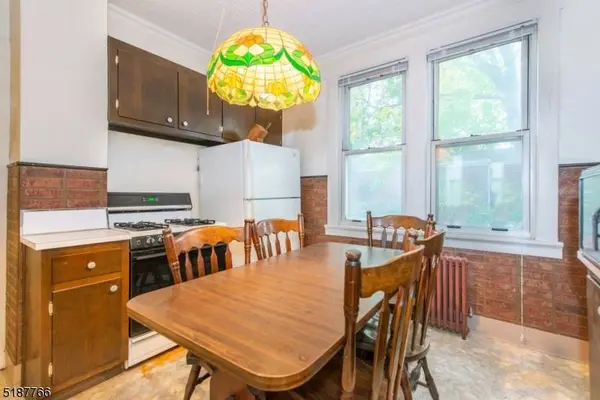 160 Day St, Clifton City, NJ 07011