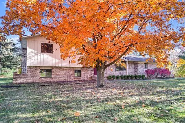 4641 KINGSWOOD Drive, Genoa Twp, MI 48116