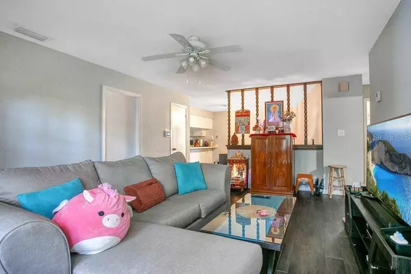 1125 TAYLOR RD W, Deland, FL 32720