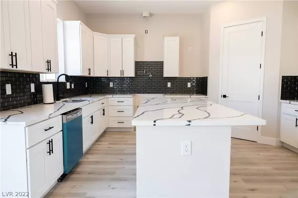 5533 Stormy Night Court, Las Vegas, NV 89120