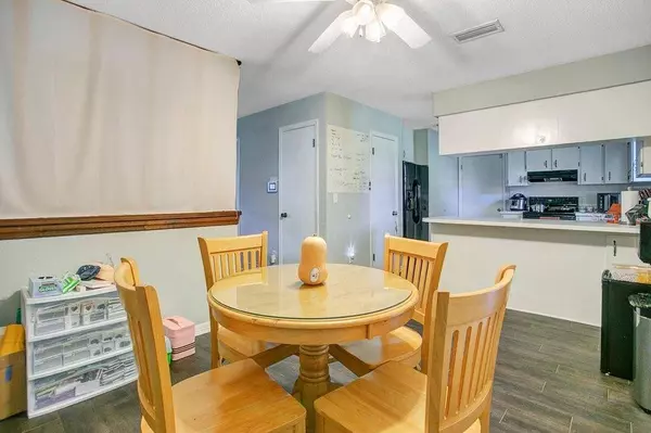 1125 TAYLOR RD W, Deland, FL 32720