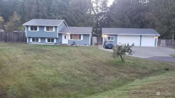 12606 208th AVE E, Bonney Lake, WA 98391