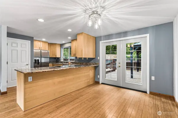 12606 208th AVE E, Bonney Lake, WA 98391