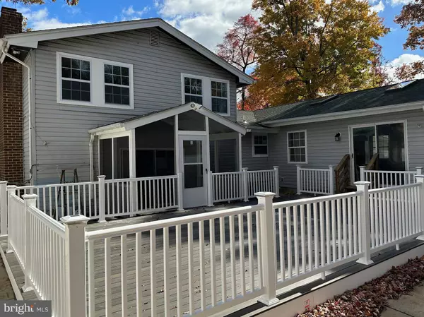 2994 HICKORY VALLEY DR, Waldorf, MD 20601