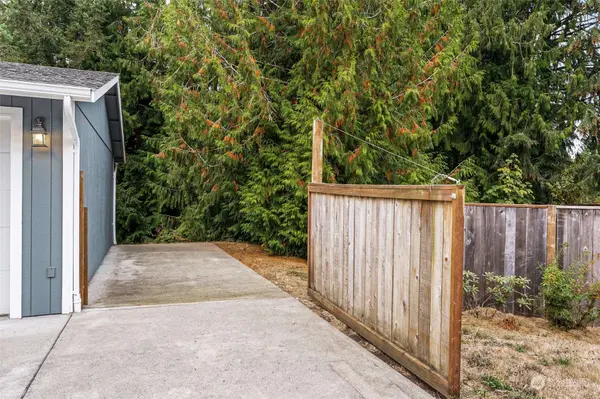 12606 208th AVE E, Bonney Lake, WA 98391