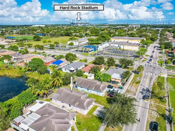 3221 NW 191st St, Miami Gardens, FL 33056