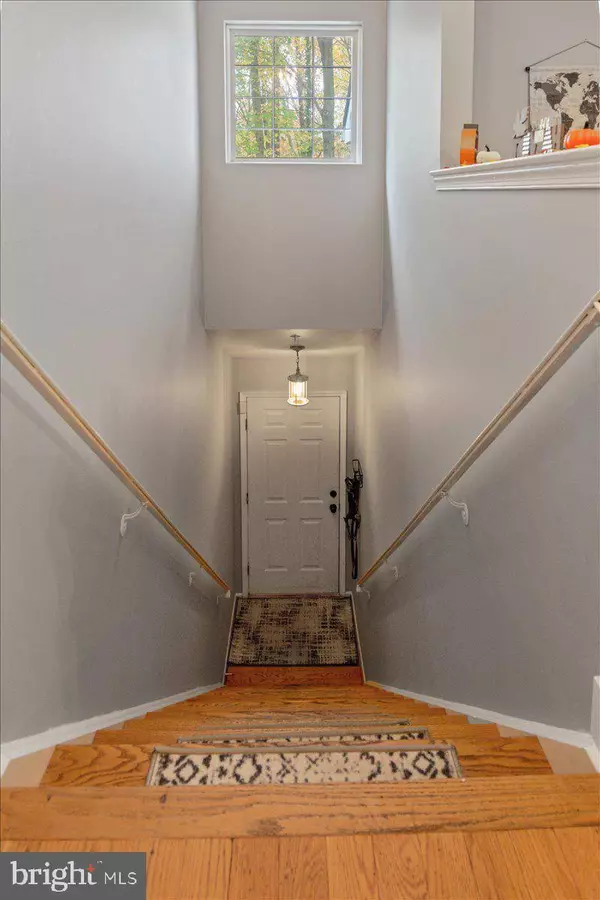 68 CRESTMONT DR, Mantua, NJ 08051