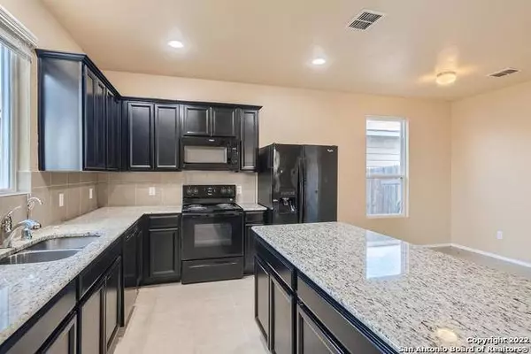 152 ROCK NETTLE, New Braunfels, TX 78130-5172