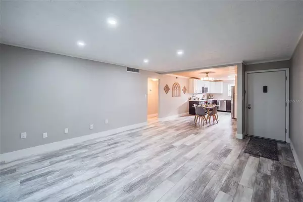 4258 LAKE UNDERHILL RD #D, Orlando, FL 32803