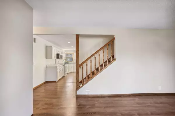 4733 W 110th ST, Bloomington, MN 55437