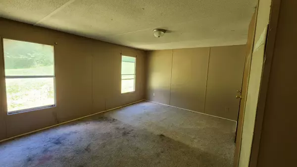 133 Ramsey Blvd, Copper Hill, VA 24079