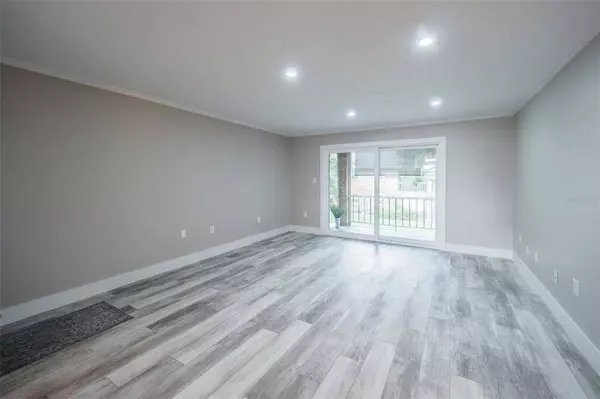 4258 LAKE UNDERHILL RD #D, Orlando, FL 32803