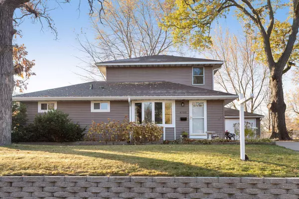 4733 W 110th ST, Bloomington, MN 55437