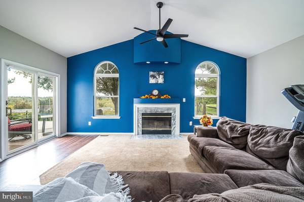 232 STALLION LN, Schwenksville, PA 19473