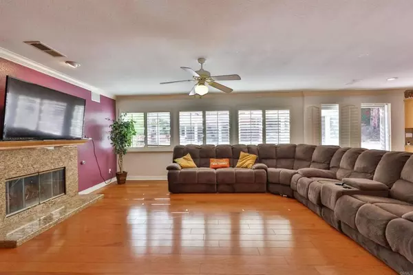 1342 Tamarisk Grove DR, Chula Vista, CA 91915