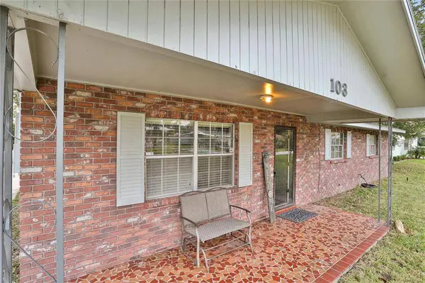 103 DAVIS ST, Auburndale, FL 33823