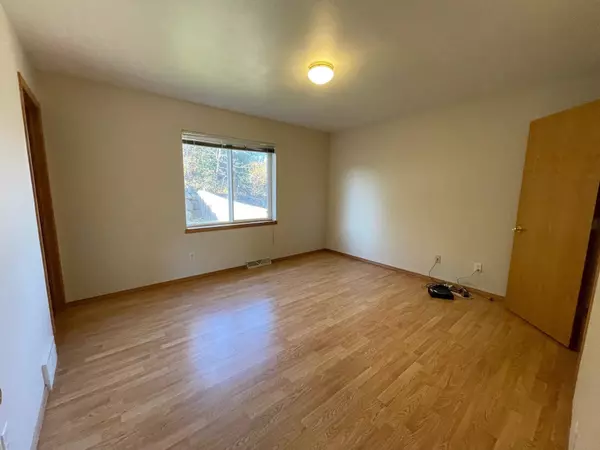 1330 GLACIER HILL DR, Madison, WI 53704