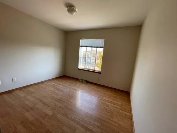 1330 GLACIER HILL DR, Madison, WI 53704