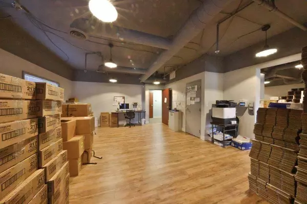 10412 Allisonville RD #212, Fishers, IN 46038