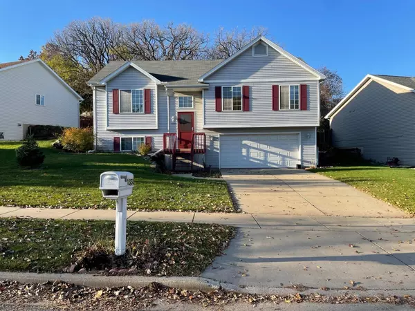 1330 GLACIER HILL DR, Madison, WI 53704