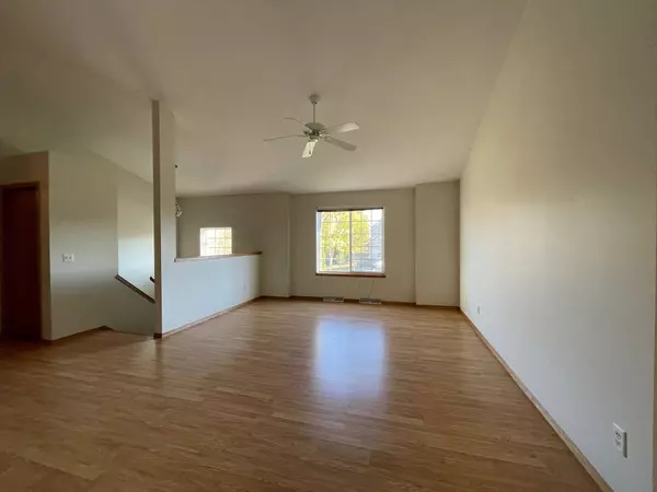 1330 GLACIER HILL DR, Madison, WI 53704