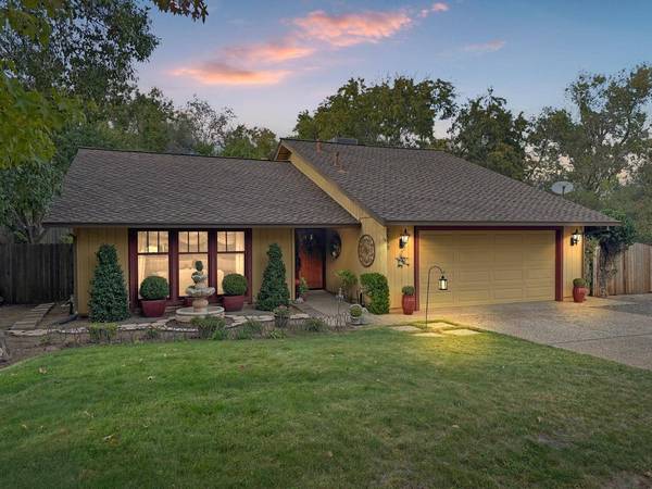 1555 Wimbledon DR, Auburn, CA 95603