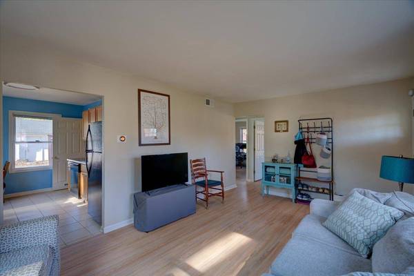 48 Craig Ave, Madison, WI 53705